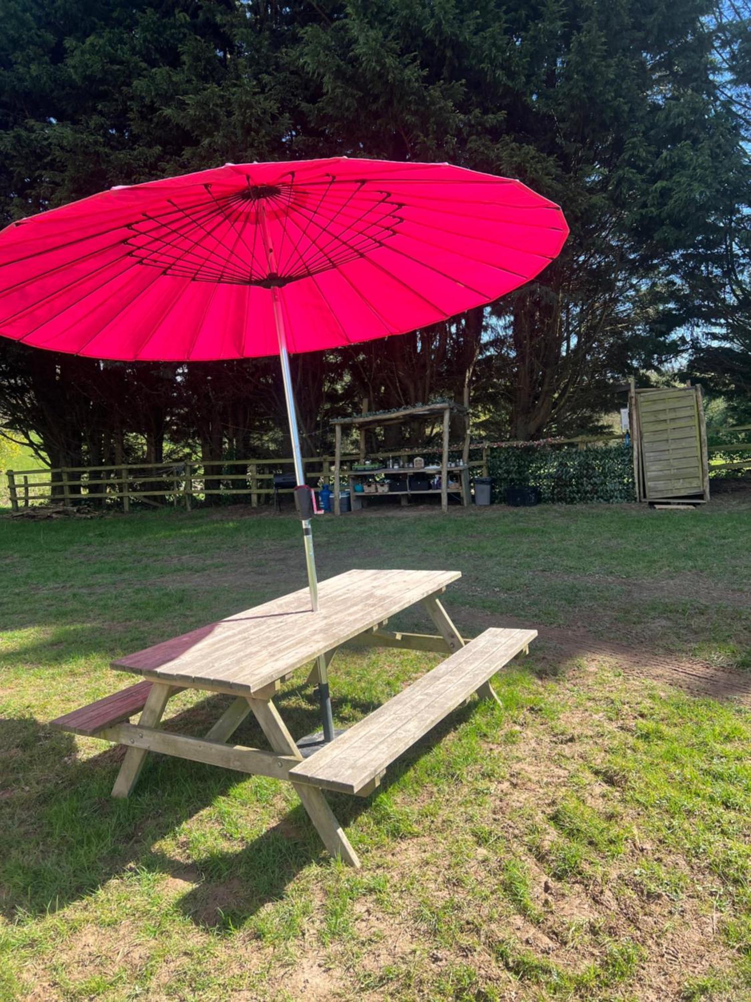 Sedlescombe Swallows Oast Glamping מראה חיצוני תמונה